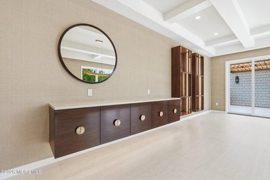 Stunning custom new construction offering over 6,000 sq ft of - photo 11