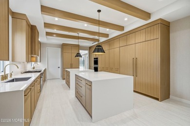 Stunning custom new construction offering over 6,000 sq ft of - photo 15