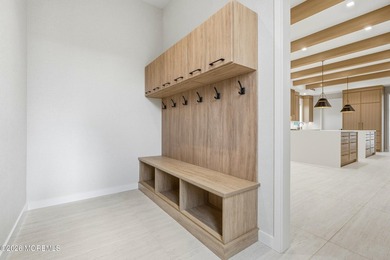 Stunning custom new construction offering over 6,000 sq ft of - photo 21
