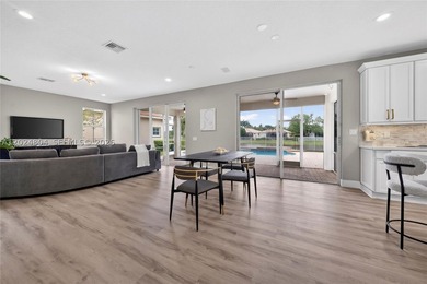 GORGEOUS LAKE FRONT HOME IN THE HIGHLY DESIRABLE GATED COMMUNITY - photo 23