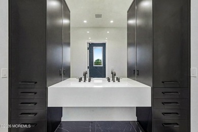 Stunning custom new construction offering over 6,000 sq ft of - photo 26