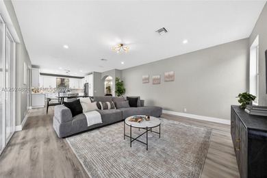 GORGEOUS LAKE FRONT HOME IN THE HIGHLY DESIRABLE GATED COMMUNITY - photo 28