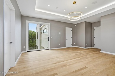 Stunning custom new construction offering over 6,000 sq ft of - photo 29