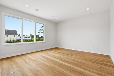 Stunning custom new construction offering over 6,000 sq ft of - photo 34