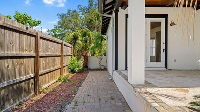 LOWEST PRICE IN MARTINIQUE. Coastal Elegance in a Gated Panama - photo 39