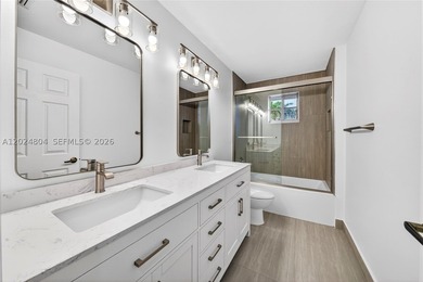 GORGEOUS LAKE FRONT HOME IN THE HIGHLY DESIRABLE GATED COMMUNITY - photo 40