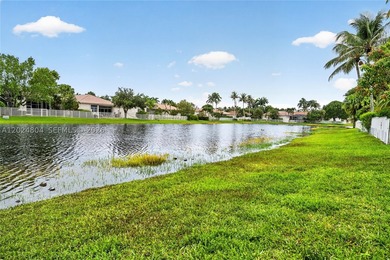 GORGEOUS LAKE FRONT HOME IN THE HIGHLY DESIRABLE GATED COMMUNITY - photo 43