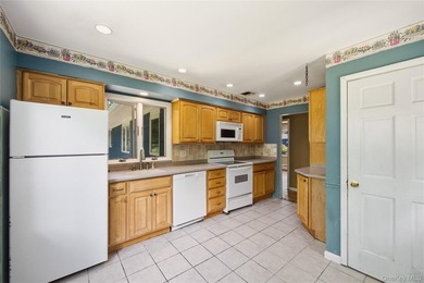 Opportunity knocks in Kings Park with this 3-bedroom, 1-bathroom - photo 12
