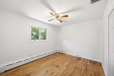 Opportunity knocks in Kings Park with this 3-bedroom, 1-bathroom - photo 16