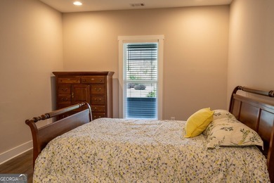 Welcome home to this amazing townhouse inside the city limits of - photo 19