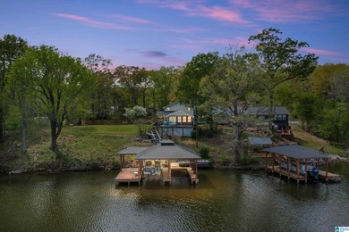 LAY LAKE- NEW PRICE- NEW ROOF-NO HOA! Includes 5 lots, Home has - photo 1