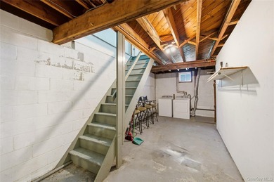 Opportunity knocks in Kings Park with this 3-bedroom, 1-bathroom - photo 21