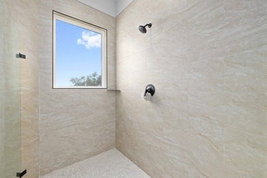 SPECTACULAR 2024 BUILDER'S DREAM WATERFRONT RETREAT IN GATED OAK - photo 24