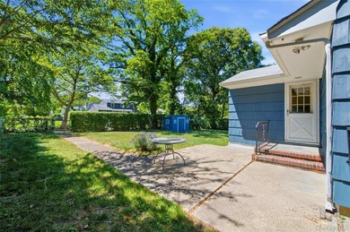 Opportunity knocks in Kings Park with this 3-bedroom, 1-bathroom - photo 27