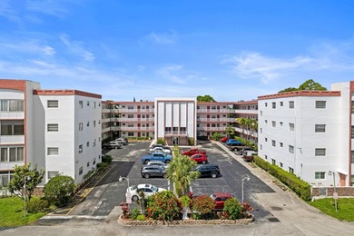 ABSOLUTELY GORGEOUS RIVERFRONT CONDO | PRESTIGIOUS 55+ COMMUNITY - photo 27