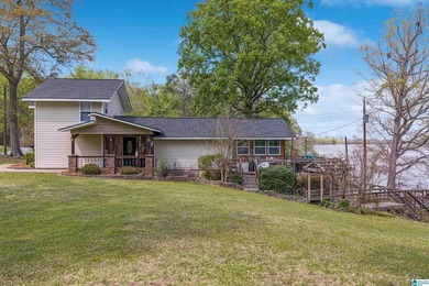 LAY LAKE- NEW PRICE- NEW ROOF-NO HOA! Includes 5 lots, Home has - photo 8