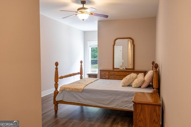 Welcome home to this amazing townhouse inside the city limits of - photo 34