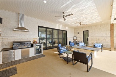SPECTACULAR 2024 BUILDER'S DREAM WATERFRONT RETREAT IN GATED OAK - photo 35