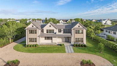 Private dockage with direct bay access. Waterfront estate just - photo 1