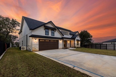 SPECTACULAR 2024 BUILDER'S DREAM WATERFRONT RETREAT IN GATED OAK - photo 59