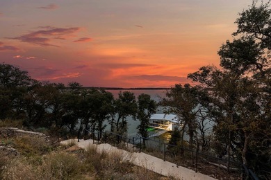 SPECTACULAR 2024 BUILDER'S DREAM WATERFRONT RETREAT IN GATED OAK - photo 60