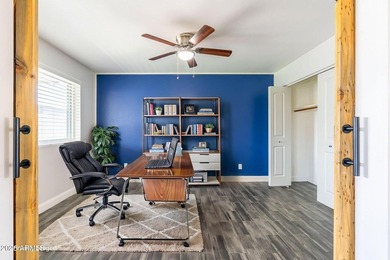 Beautifully maintained 2 bedroom, 2 bathroom home thoughtfully - photo 13