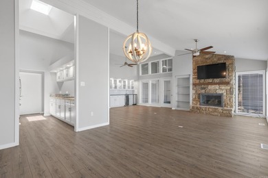 SELLER SAYS bring me an offer! Wonderful location and view !! - photo 16