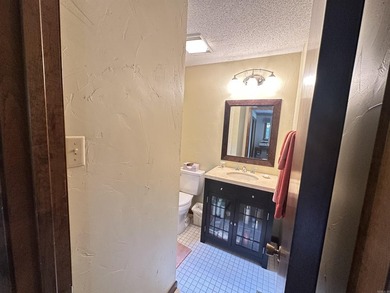 HOME with 4-CAR GARAGE on Flat Lot with a bathroom for each - photo 18