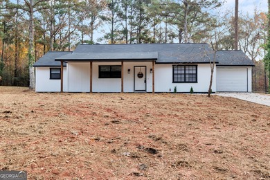 (private lake, pond, coastal) Home Sale Pending in Jonesboro Georgia