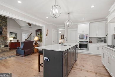 Harbor Club gated community. Gently lived in Craftsman style - photo 23