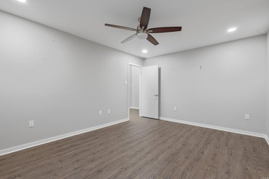 SELLER SAYS bring me an offer! Wonderful location and view !! - photo 26