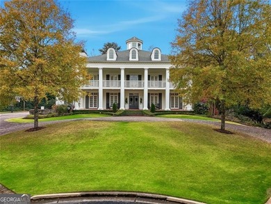 Commanding 2.16 acres across two cul-de-sac lots and 275 feet of - photo 3