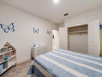 Amazing opportunity to purchase this furnished model home with - photo 33