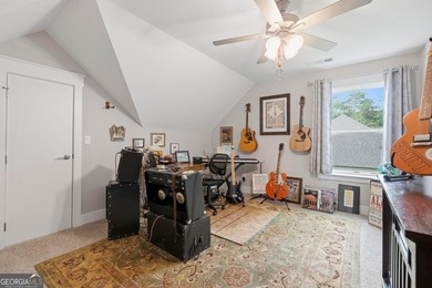 Harbor Club gated community. Gently lived in Craftsman style - photo 39