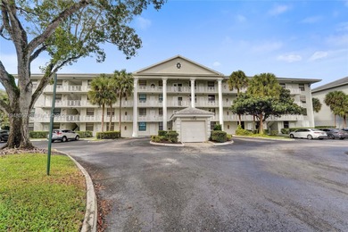 Pine Island Ridge Lakes Condo For Sale in Davie Florida