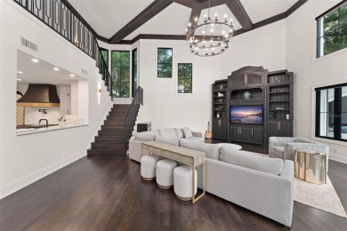 Presenting a magnificent Isleworth golf front estate with - photo 6
