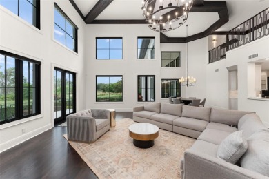 Presenting a magnificent Isleworth golf front estate with - photo 8