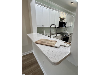 Phenomenal Location - within walking distance to nearby shoppes - photo 11