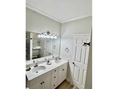 Phenomenal Location - within walking distance to nearby shoppes - photo 25