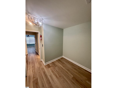 Phenomenal Location - within walking distance to nearby shoppes - photo 32