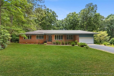 Lake Trace Home For Sale in Sanford North Carolina