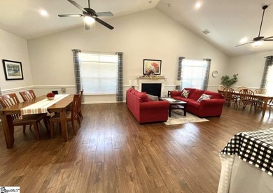 Phenomenal Location - within walking distance to nearby shoppes - photo 48