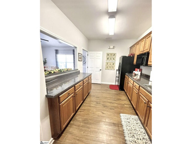 Phenomenal Location - within walking distance to nearby shoppes - photo 50