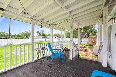 Charming Coastal Retreat with Room to Grow! Welcome to this - photo 2