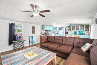 Charming Coastal Retreat with Room to Grow! Welcome to this - photo 4