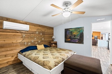 Charming Coastal Retreat with Room to Grow! Welcome to this - photo 10