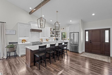 Beautifully Built Custom Ranch Perfectly situated on 30 Gorgeous - photo 4
