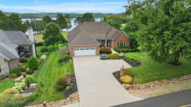 Some homes are beautiful. Others are rare. This one is a true - photo 3