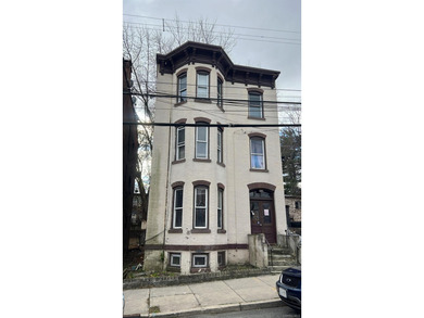 Hudson River Home For Sale in Newburgh New York