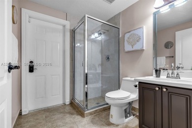 Stunning home in Royal Lakes in Miami Lakes. The home features - photo 17